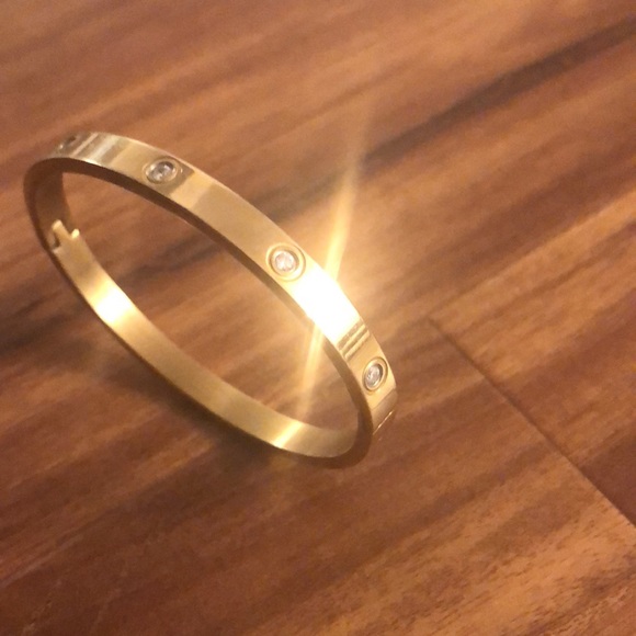 Bracelet with clear rhinestones - Picture 2 of 5